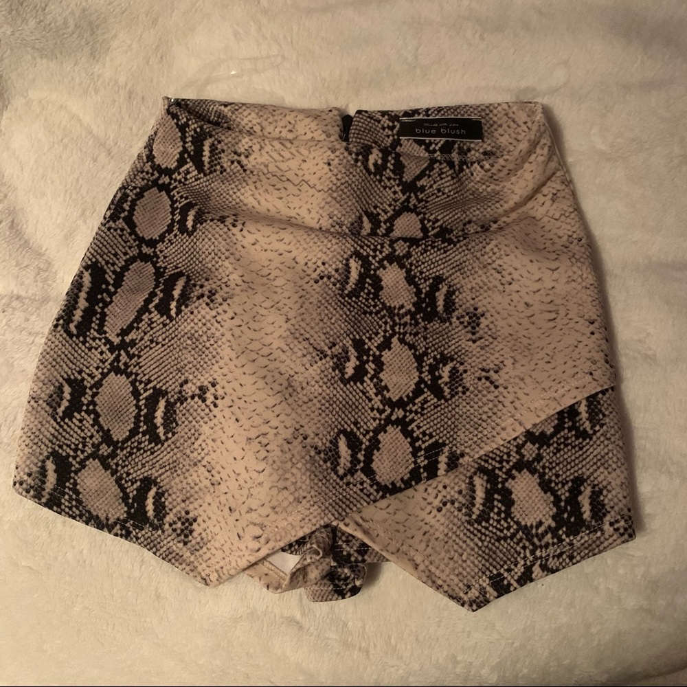 island gypsy snakeskin skort